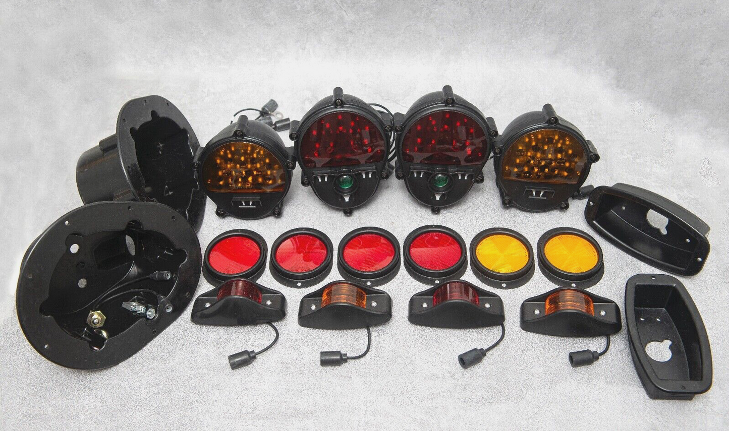 KIT DE CLIGNOTANTS HUMVEE AVEC INTERRUPTEUR DE FEUX DE RECUL À LED 5 tonnes 2,5 tonnes