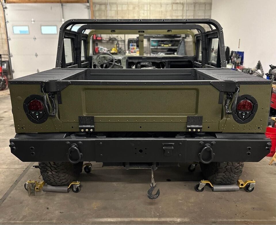 KIT DE CLIGNOTANTS HUMVEE AVEC INTERRUPTEUR DE FEUX DE RECUL À LED 5 tonnes 2,5 tonnes