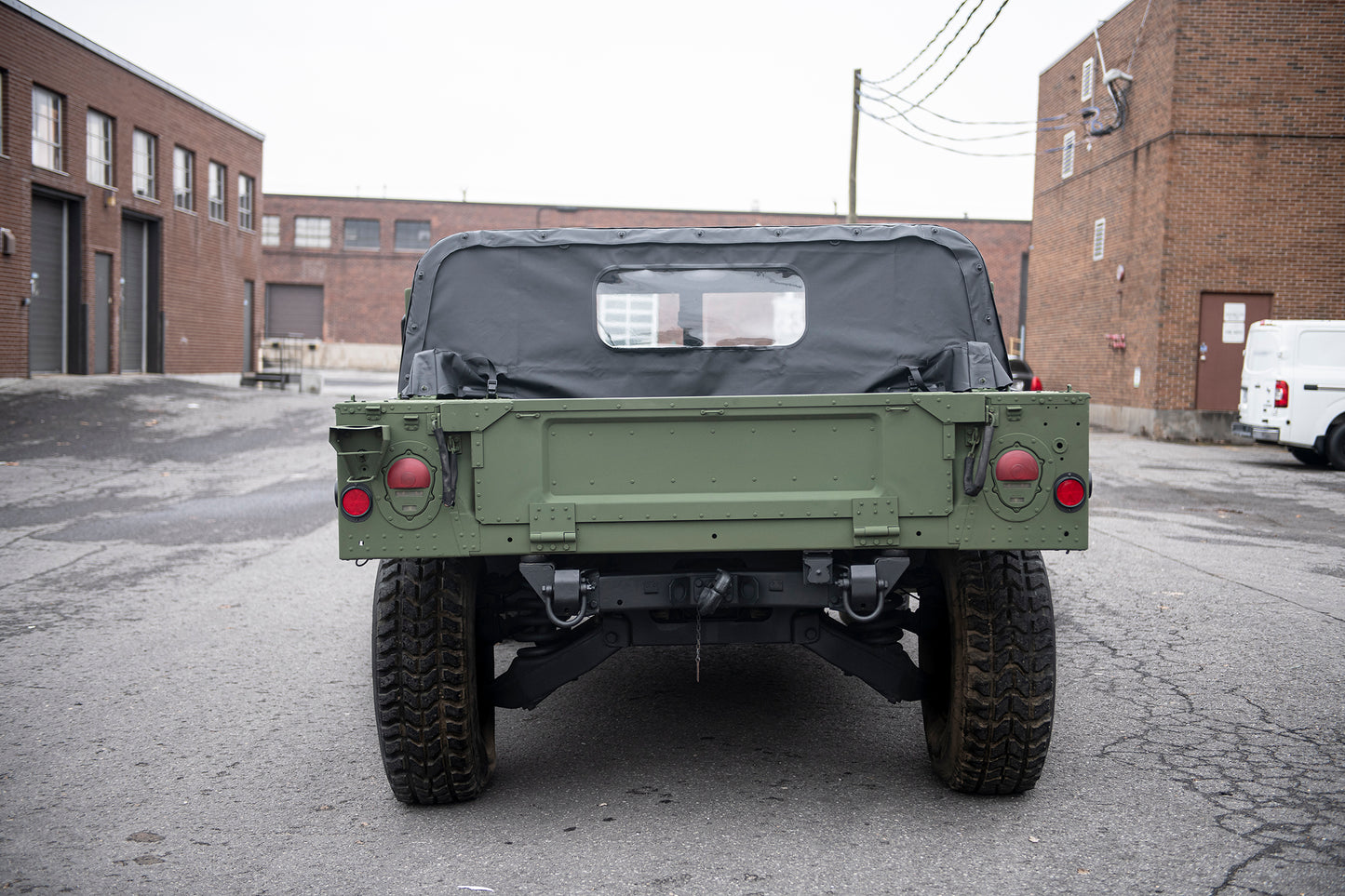 Humvee M998