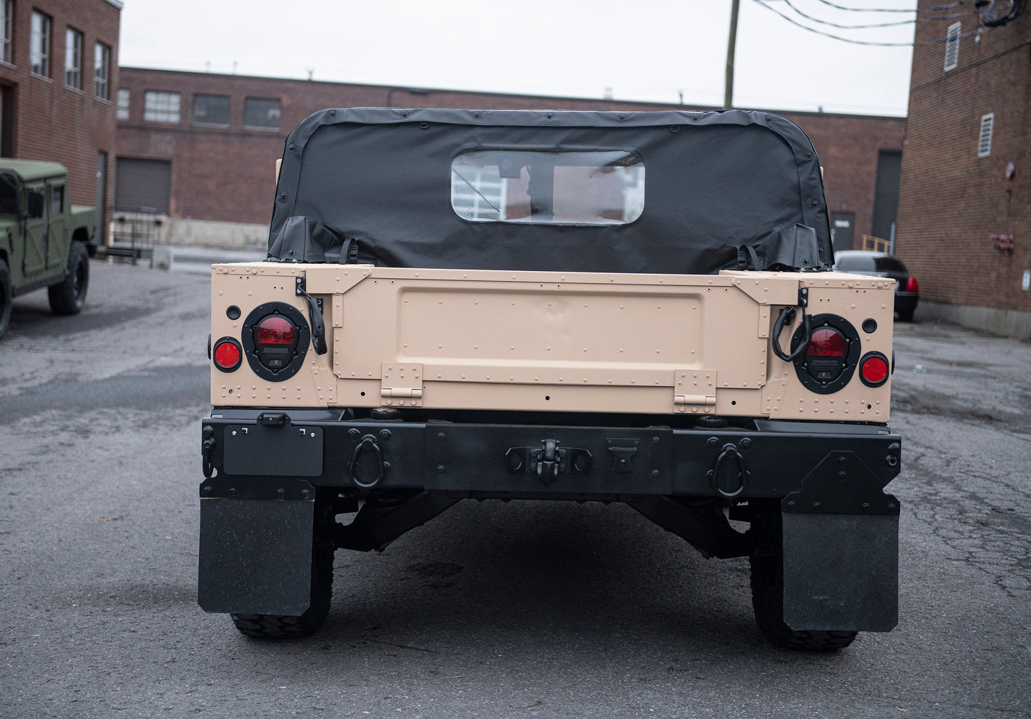 Humvee M1152