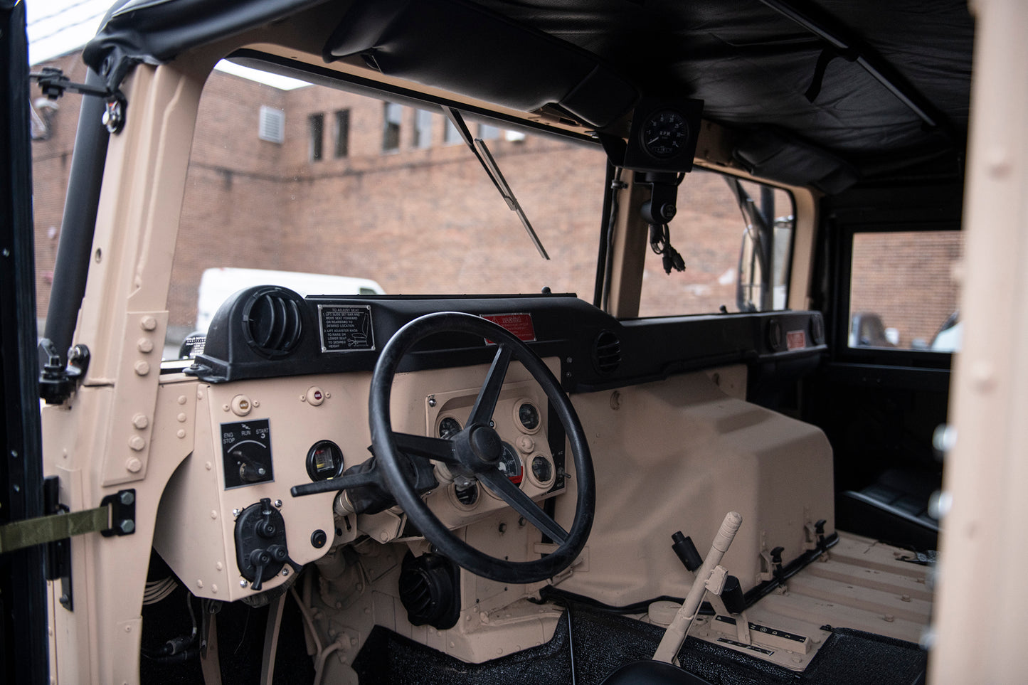 Humvee M1152