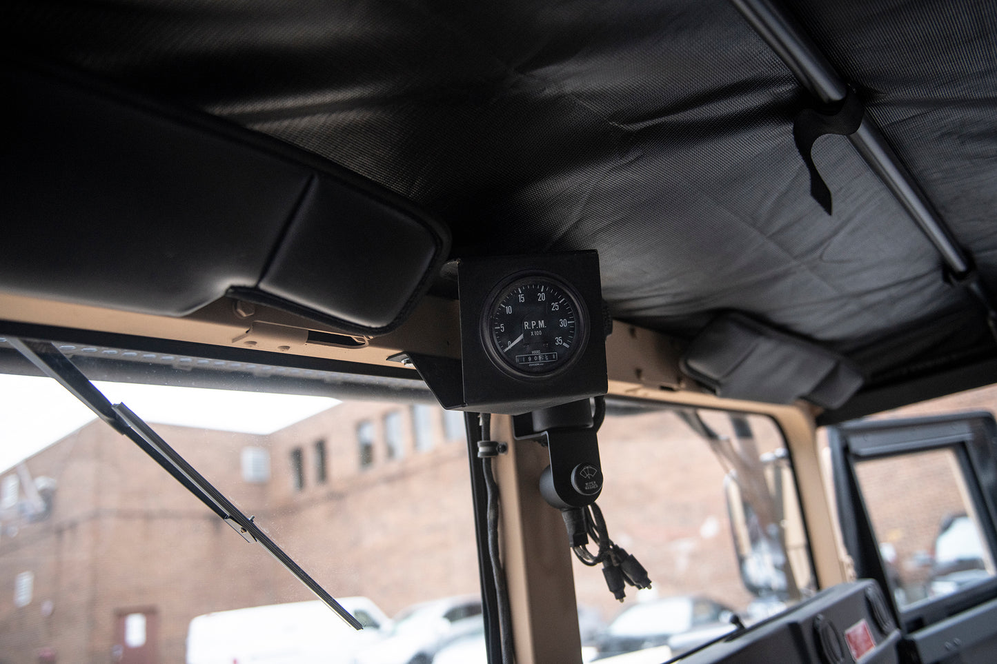 Humvee M1152
