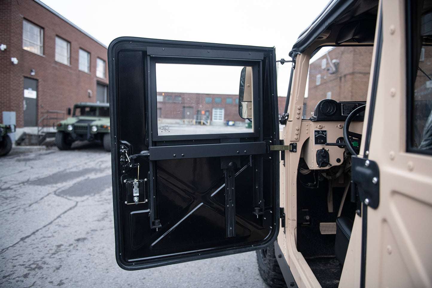 Humvee M1152