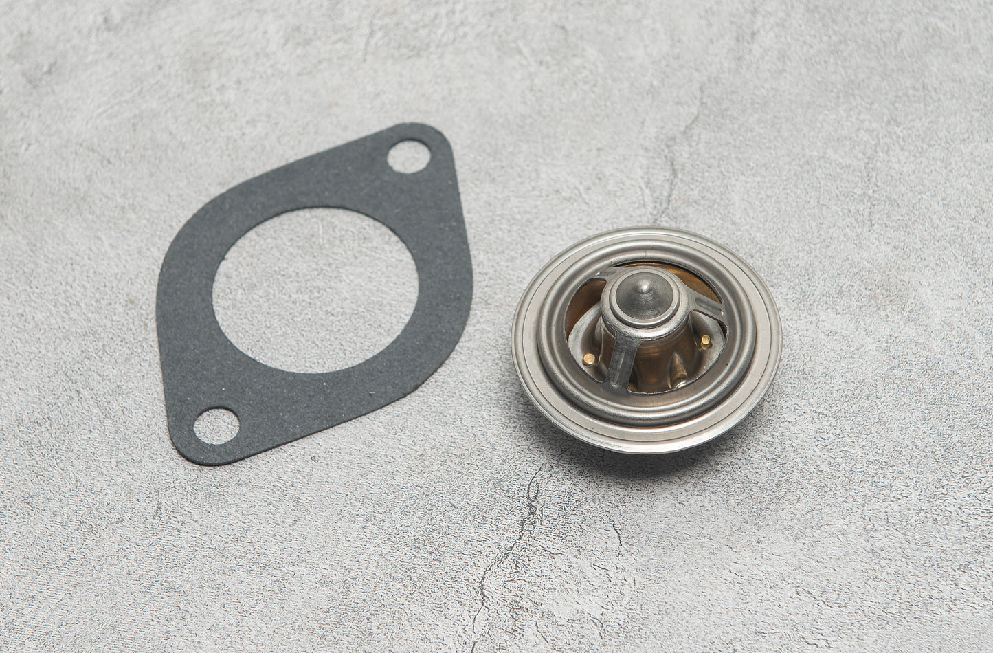 HMMWV Thermostat (6.5L)w Gasket Compatible for HUMVEE 5743238,6685-01-444-9478 Hummer H1