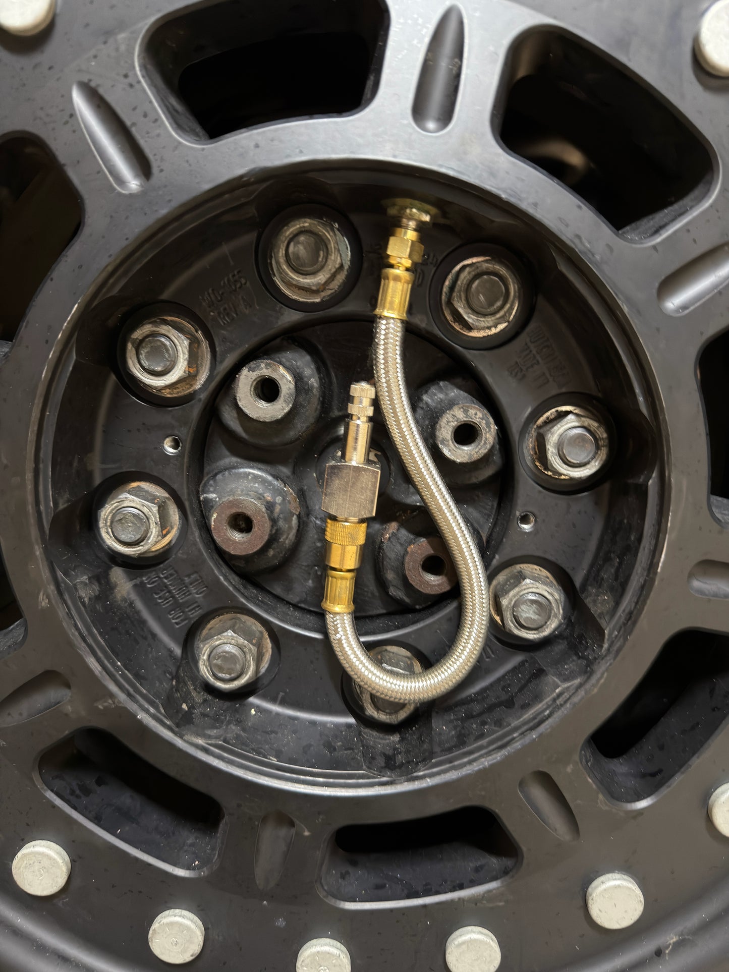 Hummer H1 CTIS Valve w Quick Disconnect (4)