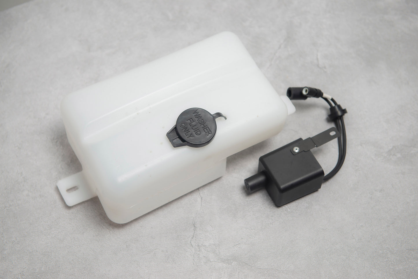 Kit réservoir de pare-brise + moteur HMMWV Humvee