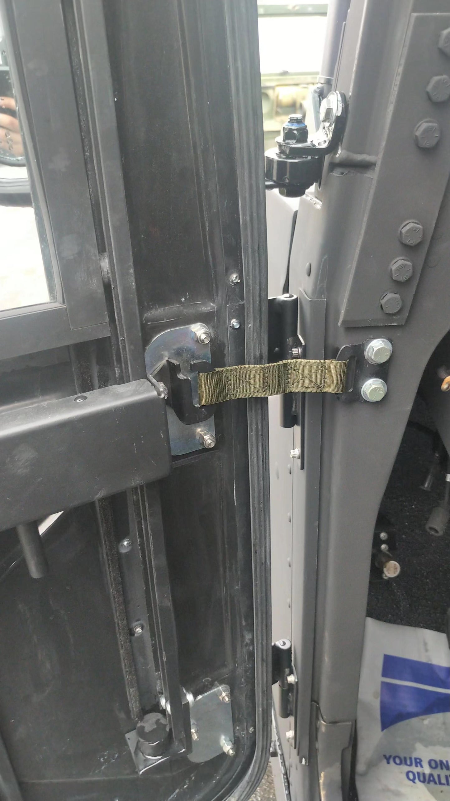HMMWV Door limiter strap (4)