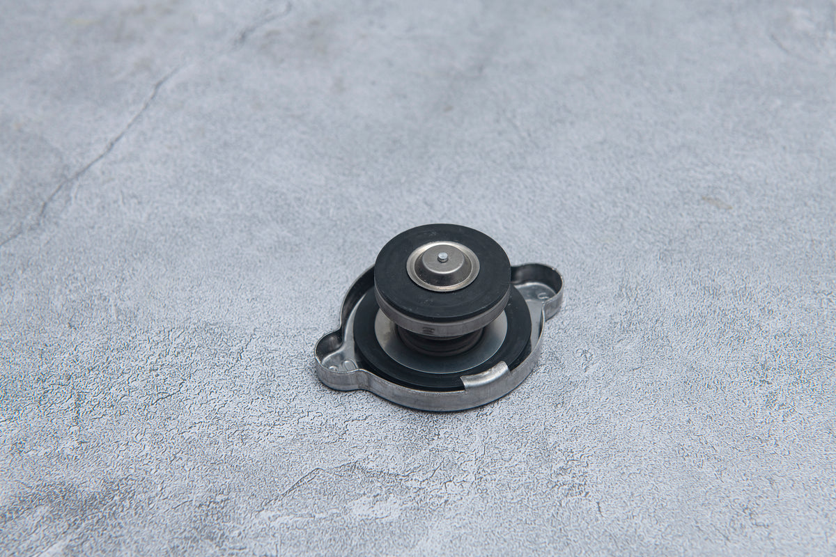 H1 Radiator Cap HMMWV Coolant Tank Cap Hummer H1 – USC Industry