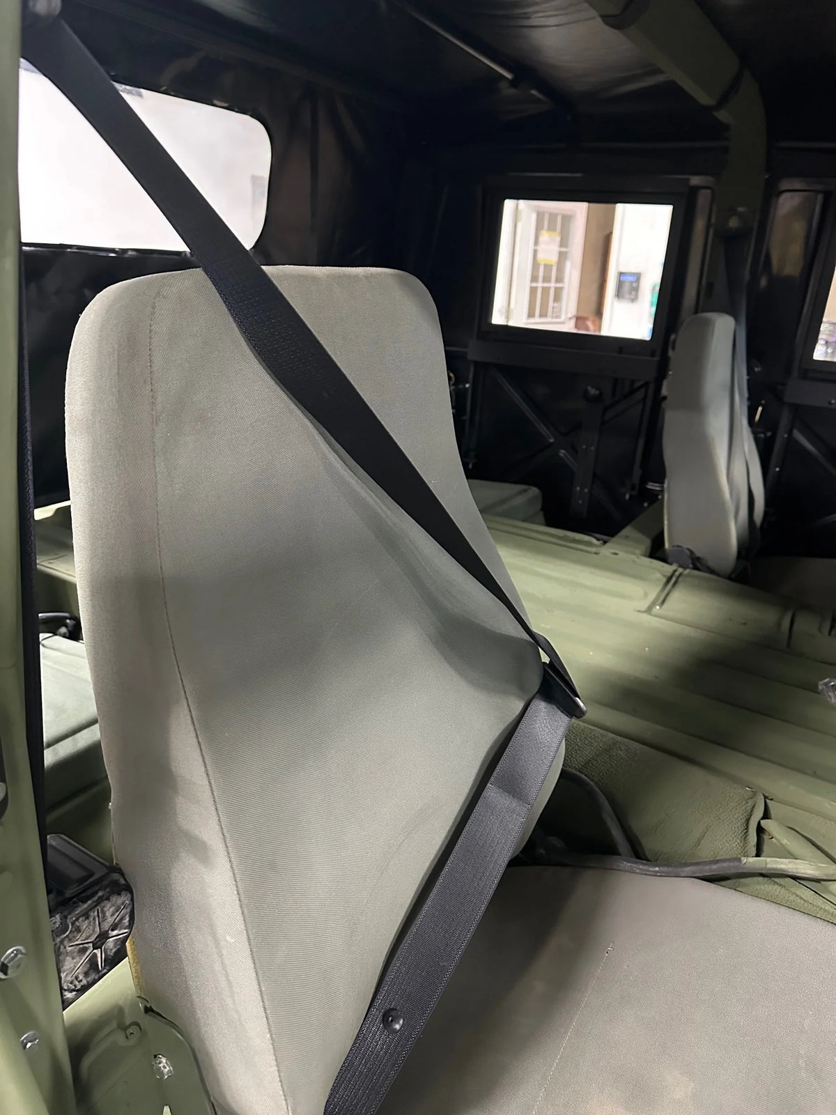 OEM D.O.T 3 point HMMWV SEAT BELT Kit (4) Humvee Military Truck